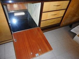 Opens Pull Out Drawer. 3 Drawers