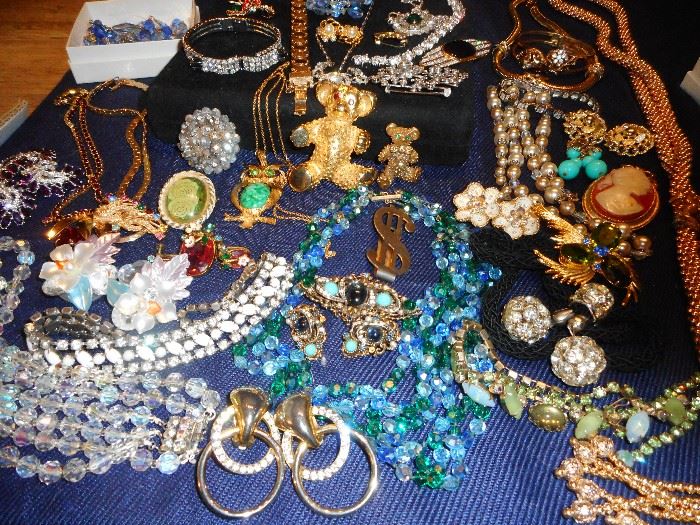 FABULOUS COSTUME JEWELRY FROM 50's/60's.. 