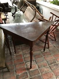 Handkerchief table