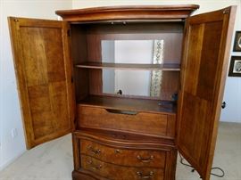 Thomasville British Gentry collection entertainment armoire