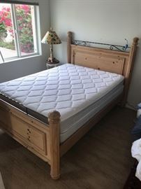 Southwestern Rustic Wood W/ Wrought Iron Queen-size Bed and Mattress Set all in excellent condition. 