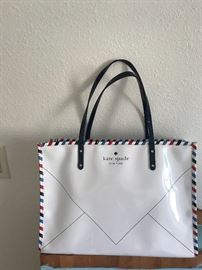 Kate Spade ♠️ purse. Used once! Excellent condition.