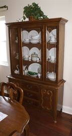 Touch of Gold Fine China & China Cabinet 