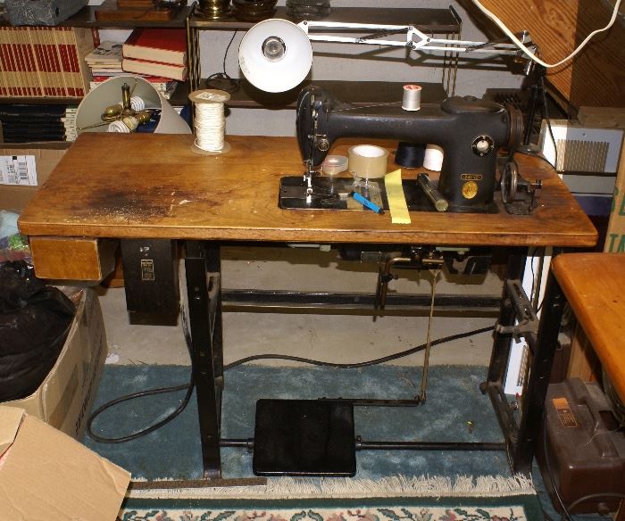 Singer Commercial 241-12 Sewing Machine with Commercial Base