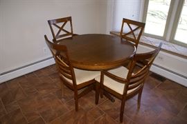 Maple Dining Table with 6 Chairs and 1 Table Leaf 