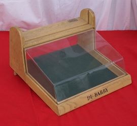 Du Barry Counter Top Showcase