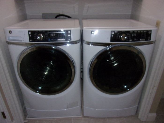 GE Washer front load, bought in 2015/Dryer electric with steam, bought in 2017, old base/no drawers