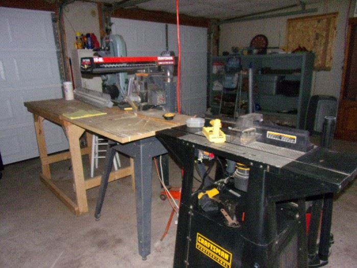 Craftsman Contractor 10" radial arm saw and Craftsman  router and router table.