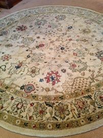 Round run approx. 9 feet in diameter