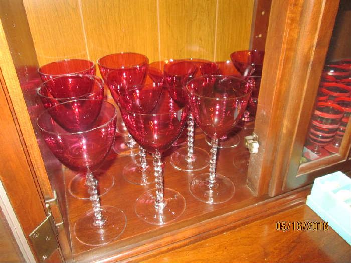 RED STEMWARE