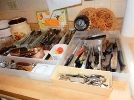 Mix of kitchen utensils