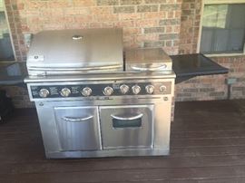 Outside Grill, Maker's Mark brand