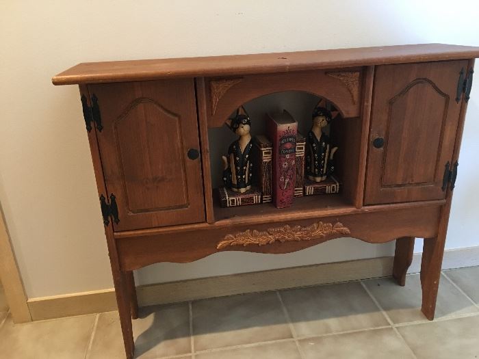 CUTE WOOD CABINET 