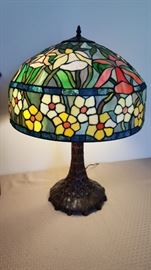 STAINED GLASS LAMP