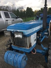 Ford 1710 Farm Tractor, about 2900 hours on it