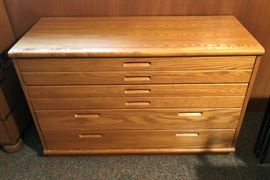 Thomasville Dresser