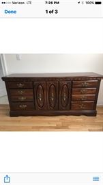 Clean quality bedroom set selling seperate 