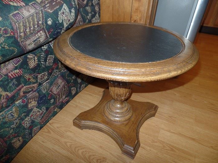 Round pedestal end table