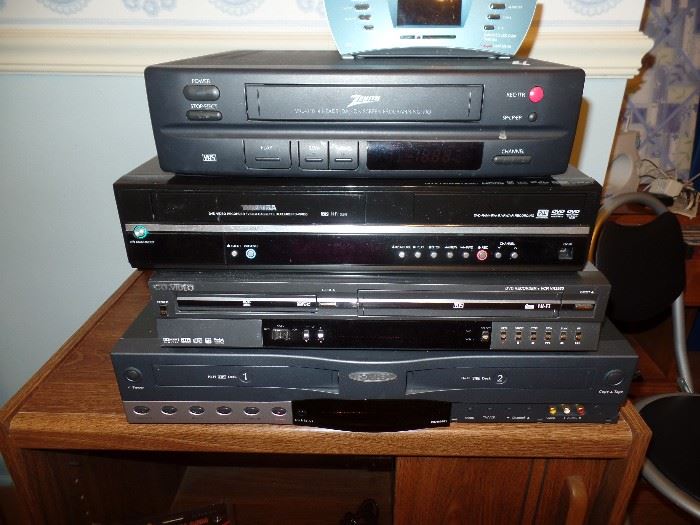 CD-VHS, etc. players