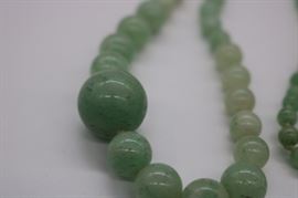 Jade quartz varigated graduated beads - handstrung - from San Francsico