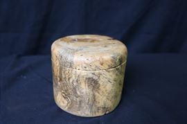 This item will be available for preview during the sale Bid on me now  https://www.estatesales.net/NC/Charlotte/28211/marketplace/14476