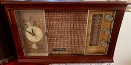 Vintage GE Radio