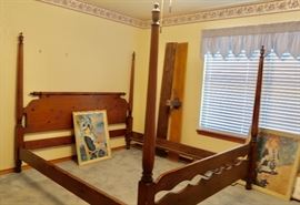 King Poster Bed