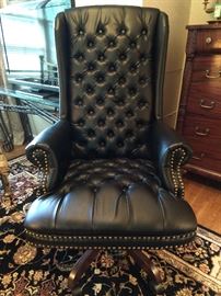 Nice office chair - not the typical estate sale offering, as they are usually cat clawed, ripped or missing a wheel or two. Unlike Fido, this one is completely intact!