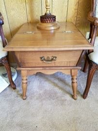 Early American Side Table with lift up storage