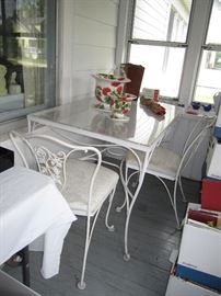 Woodard table and 4 chairs