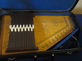 "Silvertone" Autoharp by Oscar Schmidt in Case