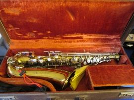 Buescher "Aristocrat" Alto Saxophone in Case, Vintage 1960's