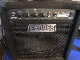 Fender Amplification "Rumble 15"