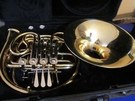 Double French Horn "Maxtone" with Case