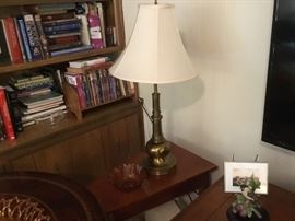 Bookcase, small table & additional lamp