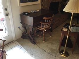 This vintage desk is also from the 1920’s