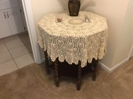 Wonderful vintage table with hand made crochet table cover