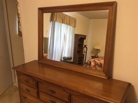 Dresser with large mirtor