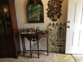 Entry table w/matching mirror, wall art