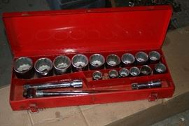 Large open socket set