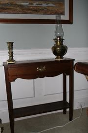 Vintage side table with lamp