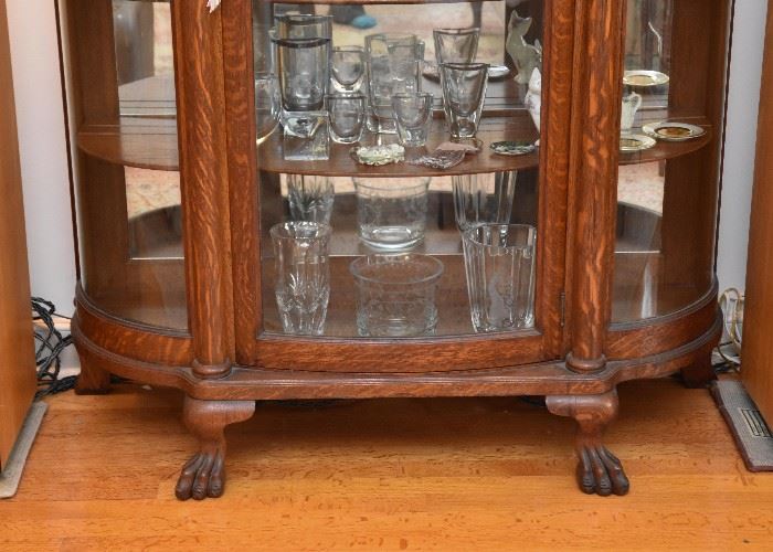 Antique Quarter Sawn Oak Display Cabinet with Curved Glass & Claw Feet