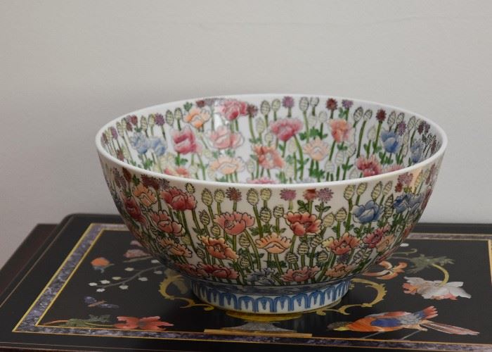 Chinese Porcelain Bowl (Poppy Flower Motif)