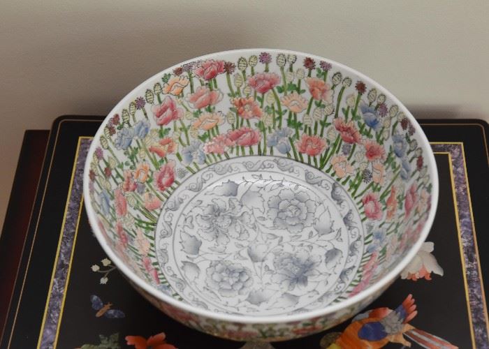 Chinese Porcelain Bowl (Poppy Flower Motif)