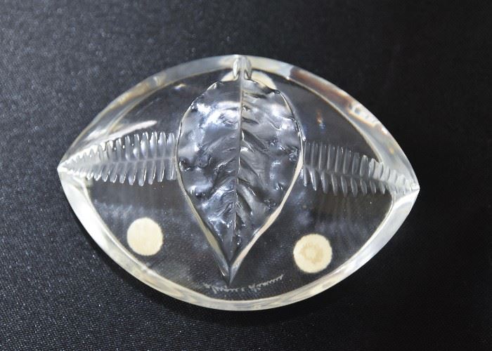 Lalique Crystal "Vincennes" Leaf Paperweight
