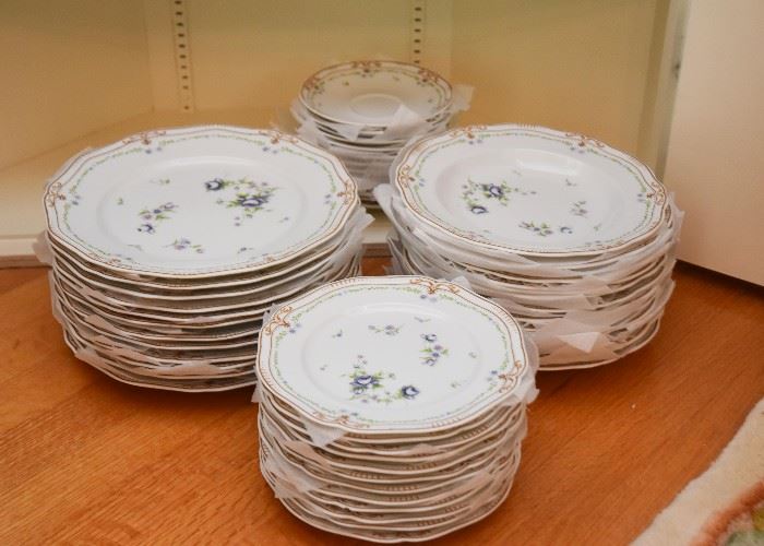 Mikasa Fine China Dinnerware (Chatelet Pattern)