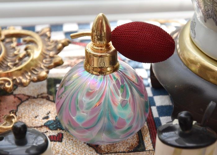 Art Glass Perfume Bottle / Atomizer