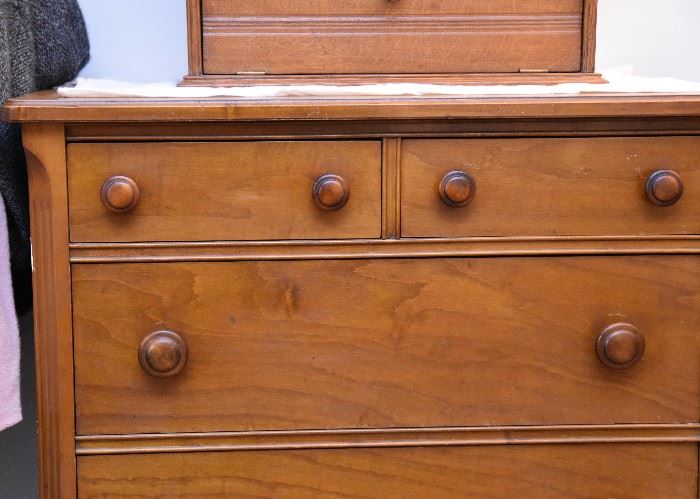 Vintage Chest of Drawers with Round Wooden Knobs