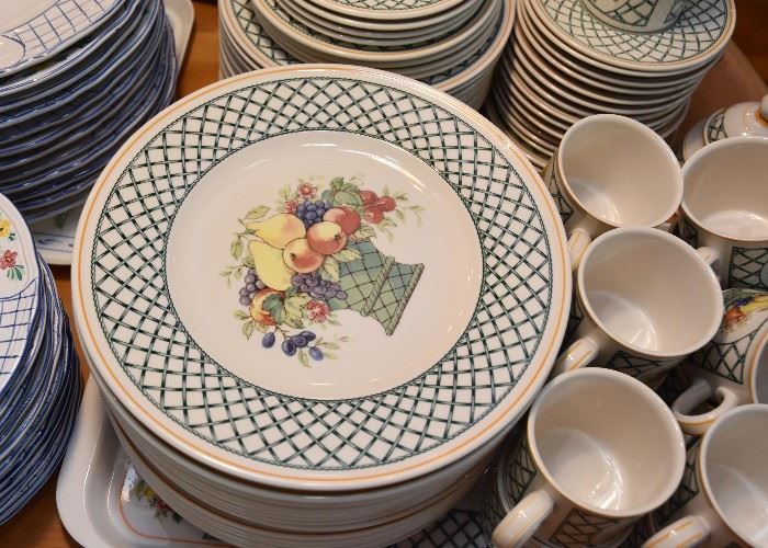 Set of Villeroy & Boch Dinnerware (Basket Pattern)