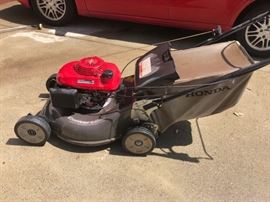 Honda Self propelled LawnMower